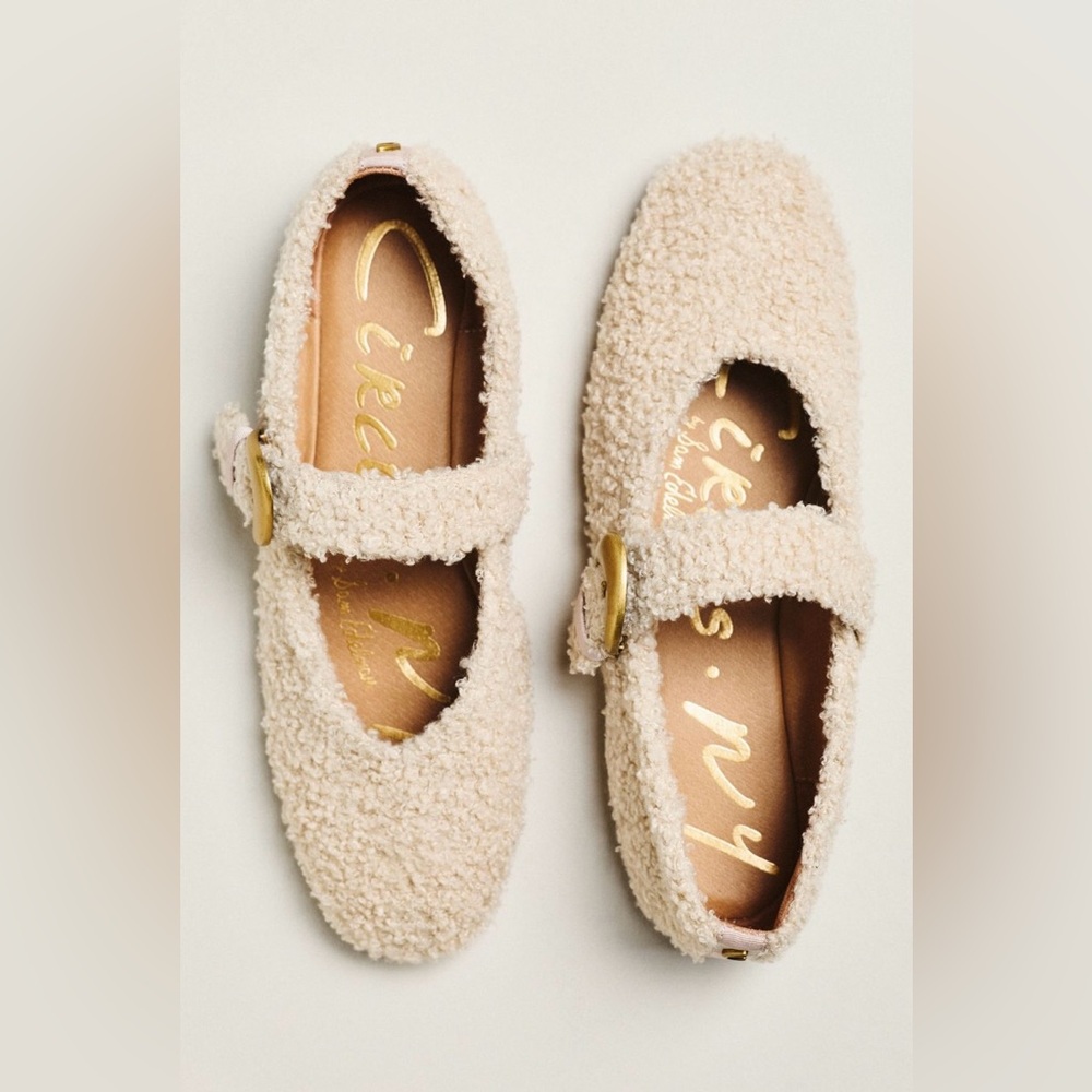 Circus NY by Sam Edelman Bella Faux Sherpa Fleece Mary Jane Flats
In: Natural